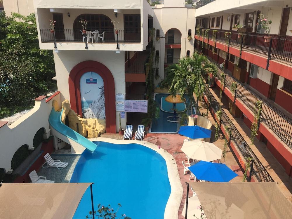 Hotel Hacienda Maria Eugenia Акапулко Екстериор снимка